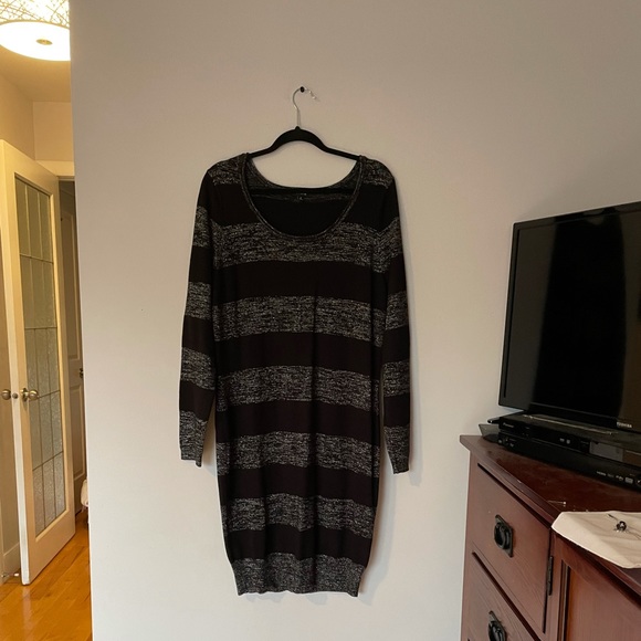 Black and silver striped sweater dress - Picture 1 of 4